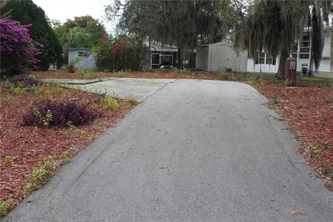 105 Saddlebag Tr., Lake Wales, FL 33853