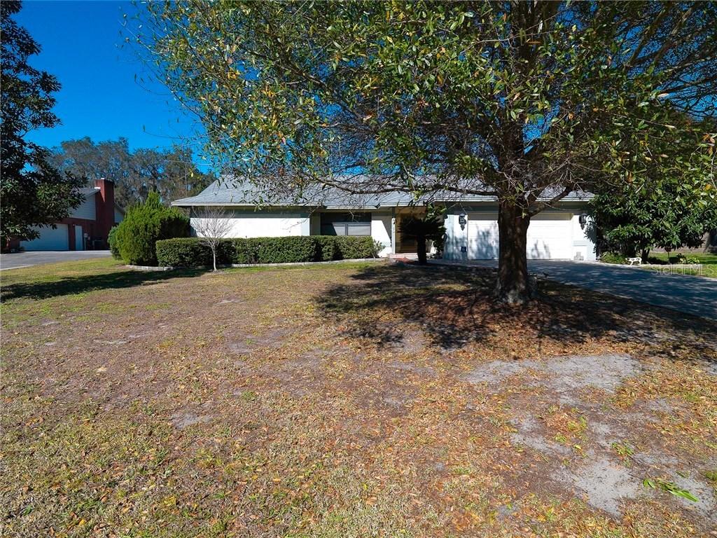 1016 Hammock Shade Dr., Lakeland, FL 33809