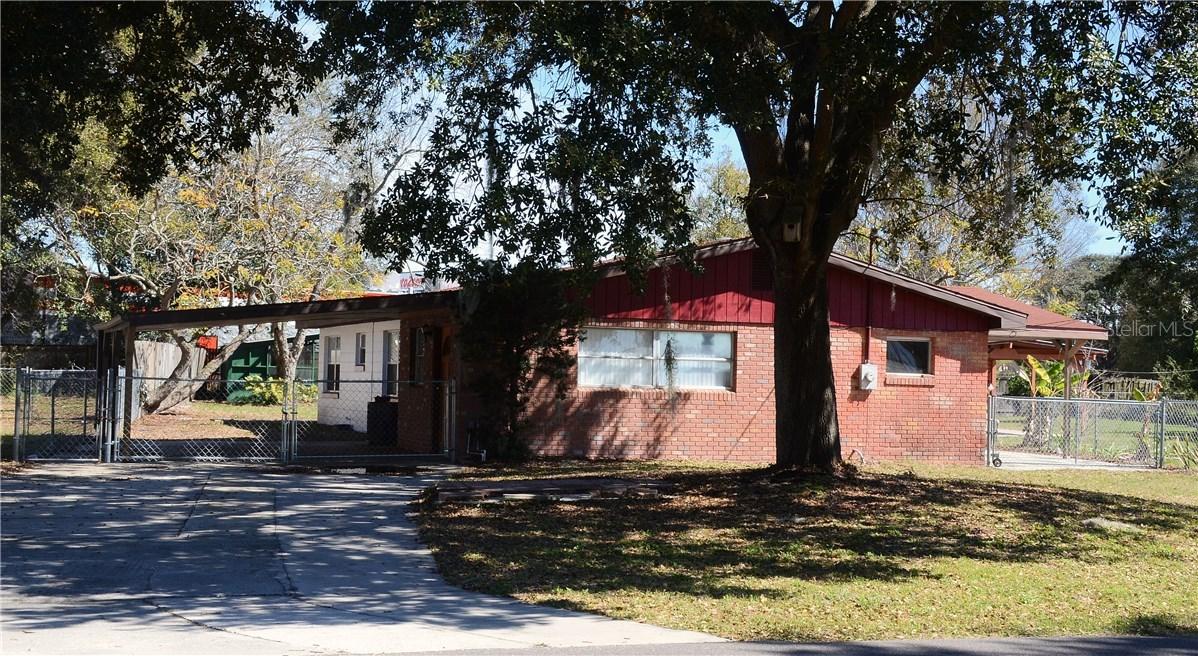 3706 Lake Blue Dr., Winter Haven, FL 33881