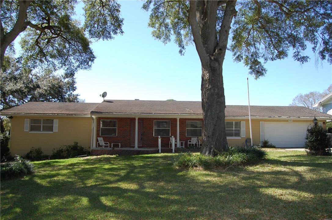 1905 Manor Cir., Winter Haven, FL 33880