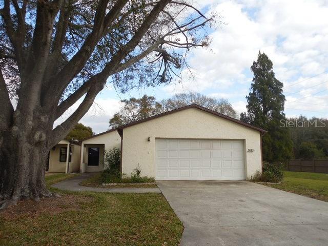 1800 Columbia Dr., Winter Haven, FL 33881