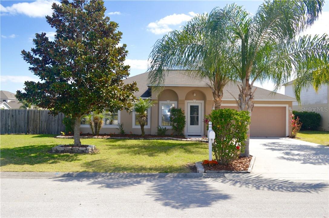 856 Sun Ridge Village Dr., Winter Haven, FL 33880