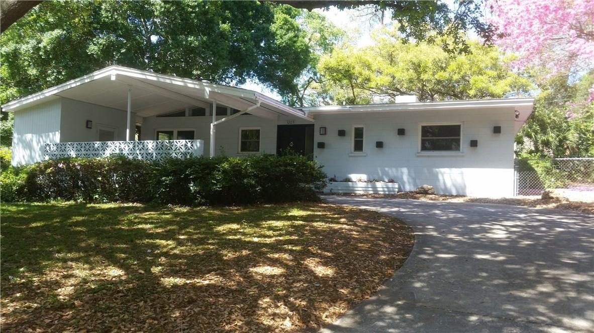3203 Carleton Pl., Lakeland, FL 33803