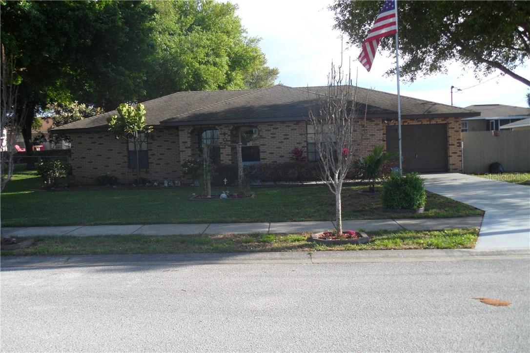 107 Grant Cir., Davenport, FL 33837