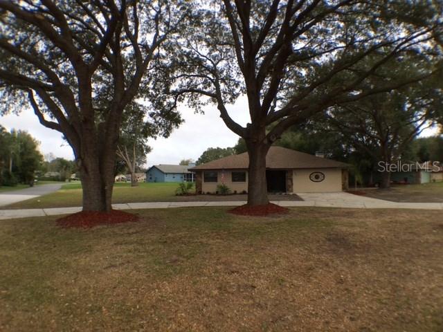 901 Van Dr., Auburndale, FL 33823