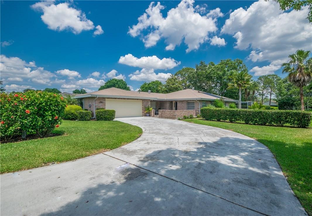 380 Troon Ct., Winter Haven, FL 33884