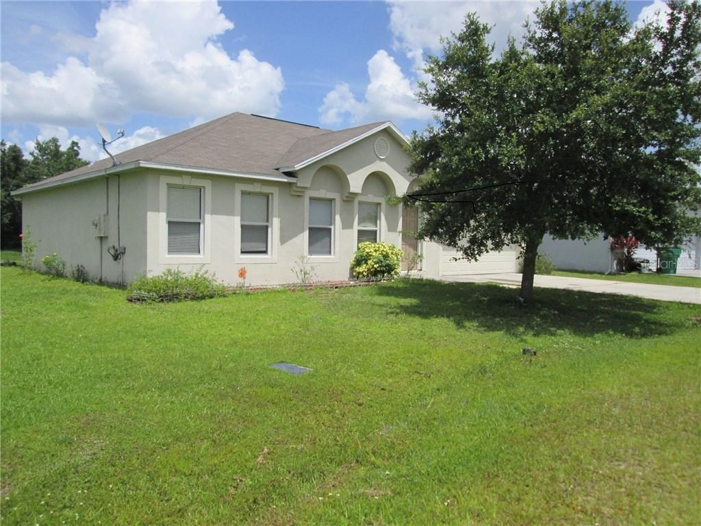 931 Louvre Ct., Kissimmee, FL 34759
