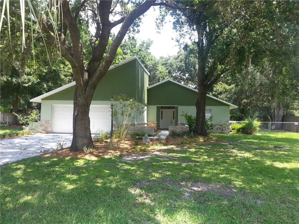 913 Van Dr., Auburndale, FL 33823