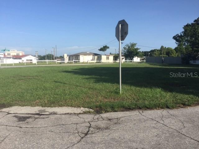 699 Candlelight Rd., Lake Wales, FL 33859