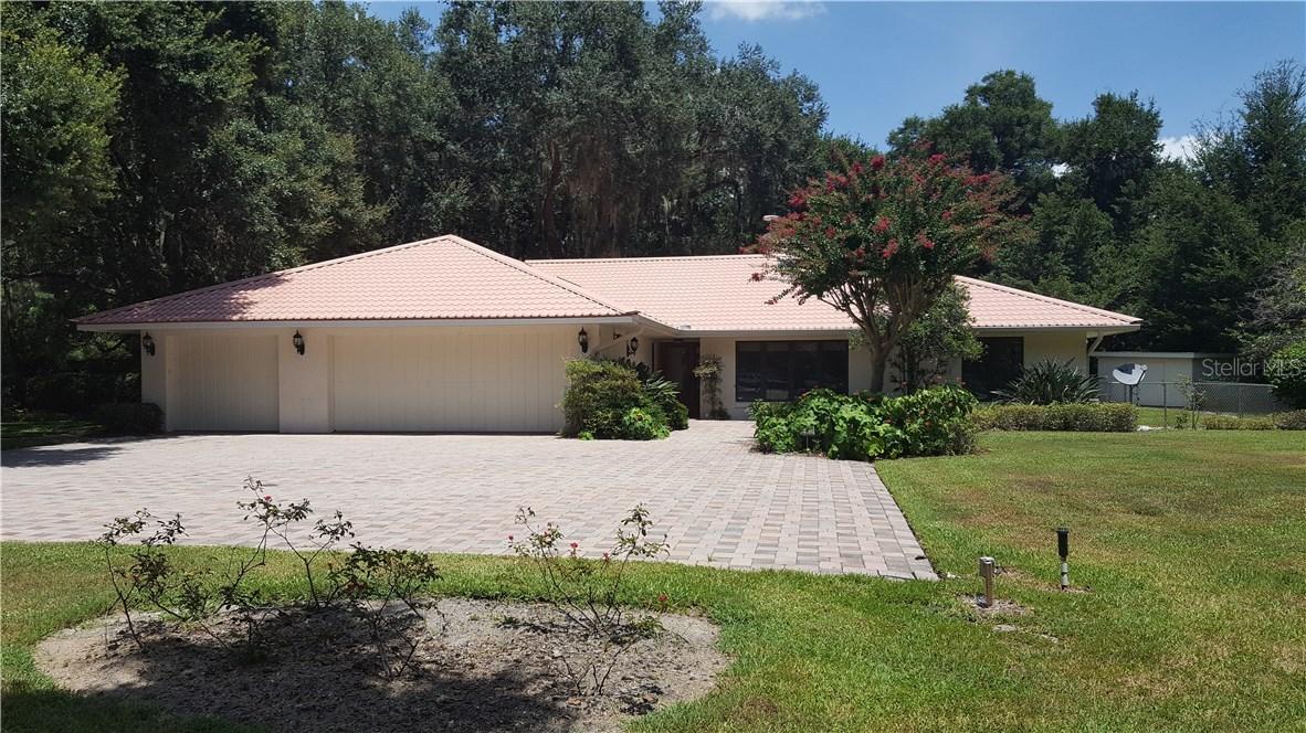 10 Vagabond Ln., Winter Haven, FL 33881