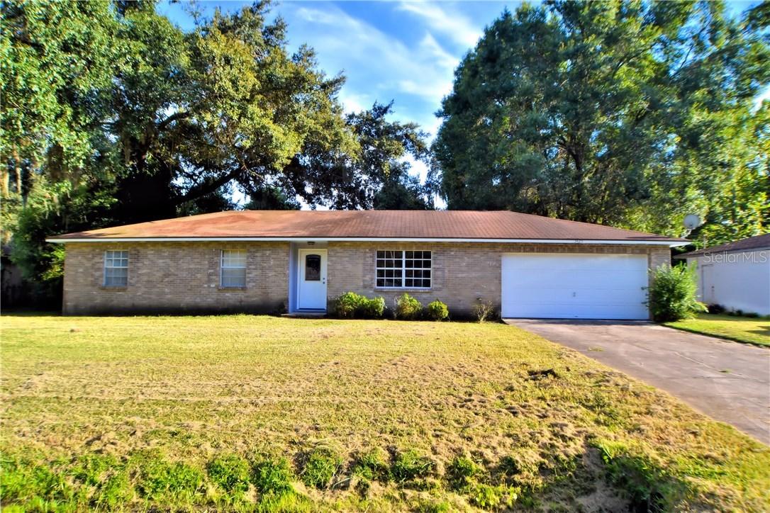 3425 Lori Ln., Lakeland, FL 33801