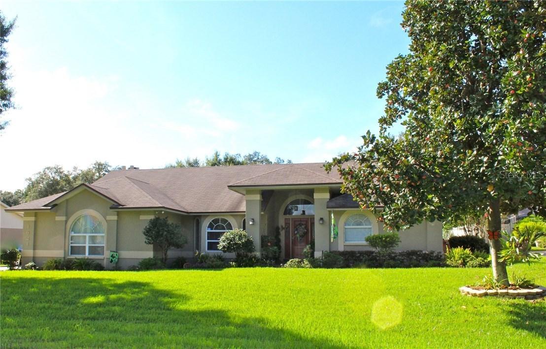 1621 Sir Henrys Tr., Lakeland, FL 33809