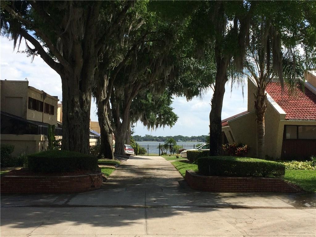4 Casarena Ct., Winter Haven, FL 33881