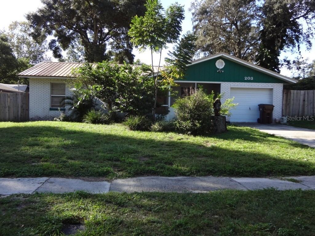 203 E Pine St., Davenport, FL 33837