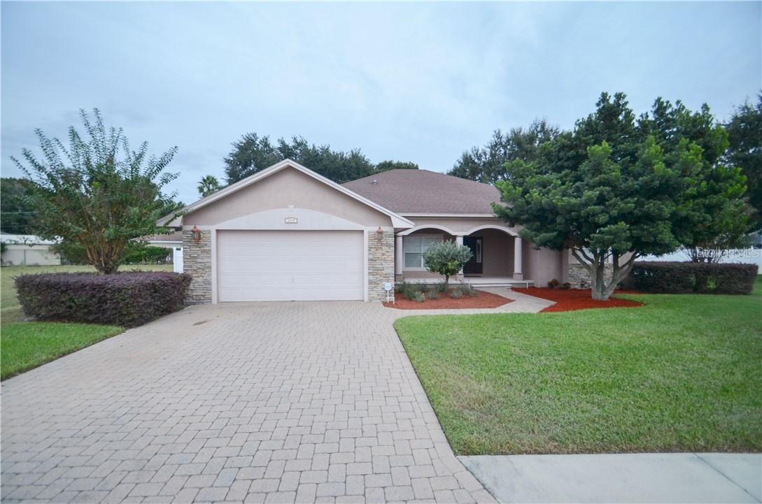 208 Bentley Oaks Blvd., Auburndale, FL 33823