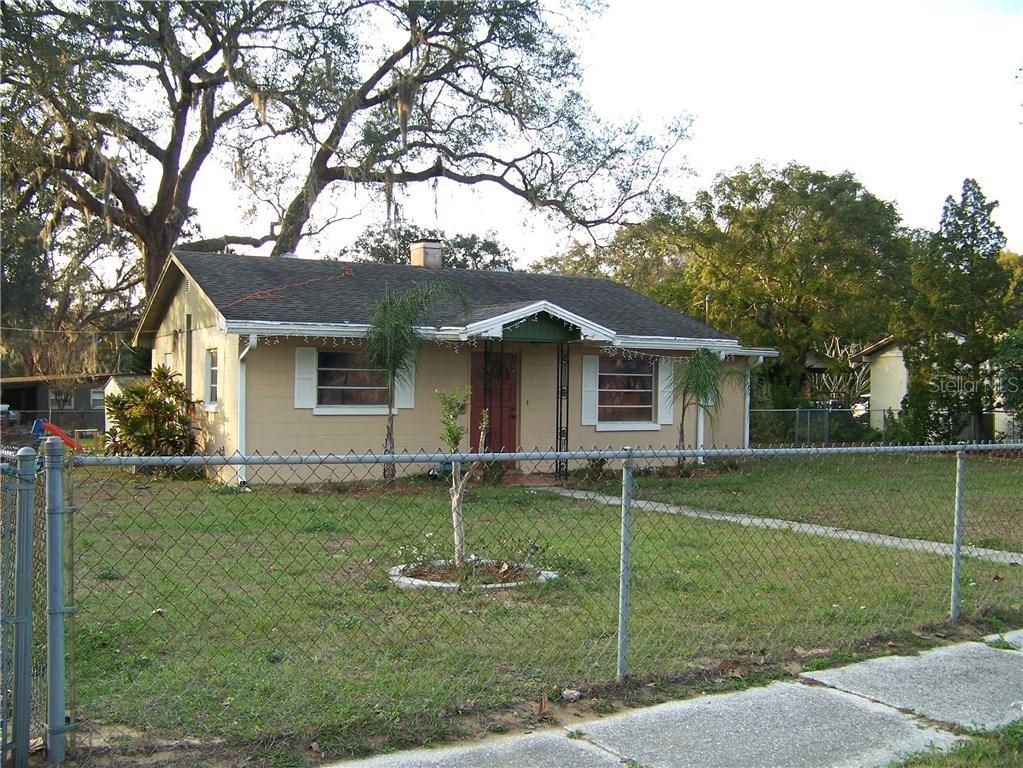 208 State St., Davenport, FL 33837