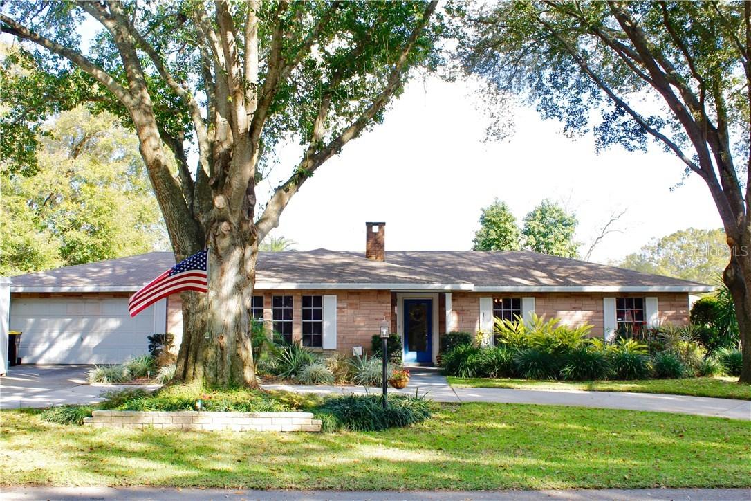 2014 Amesbury Dr., Auburndale, FL 33823