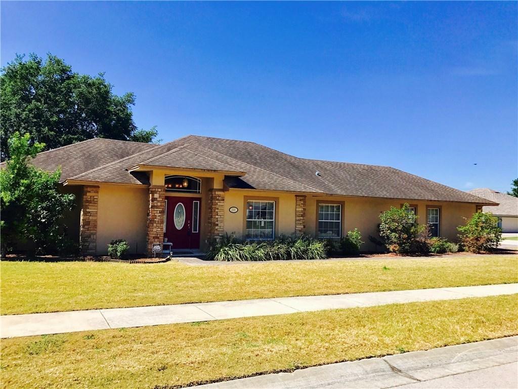 231 Bentley Oaks Blvd., Auburndale, FL 33823