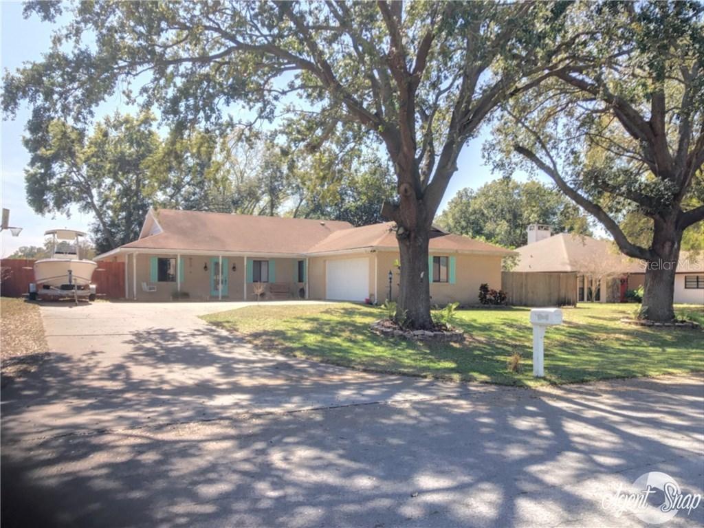 1195 Kinsmen Dr., Auburndale, FL 33823