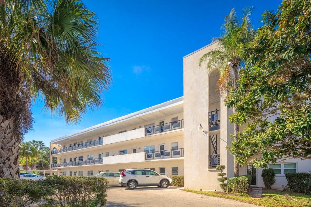100 El Camino Dr #312, Winter Haven, FL 33884