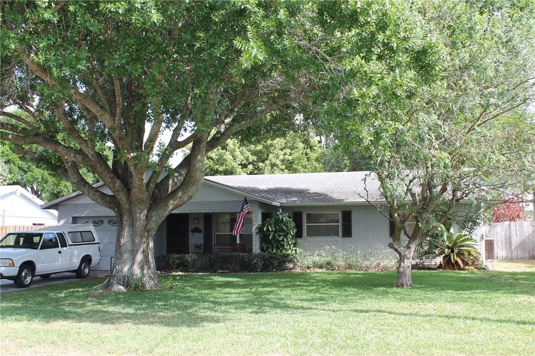 664 Wakulla Dr., Winter Haven, FL 33884
