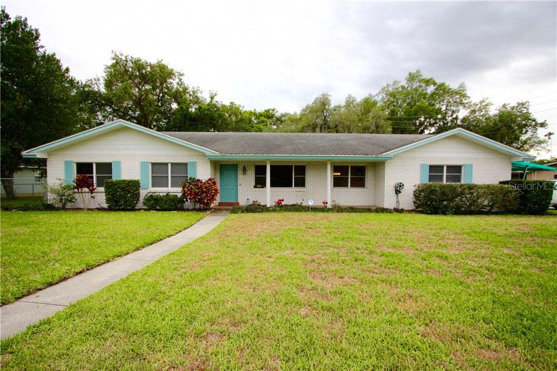 1250 Howard Ter., Winter Haven, FL 33881