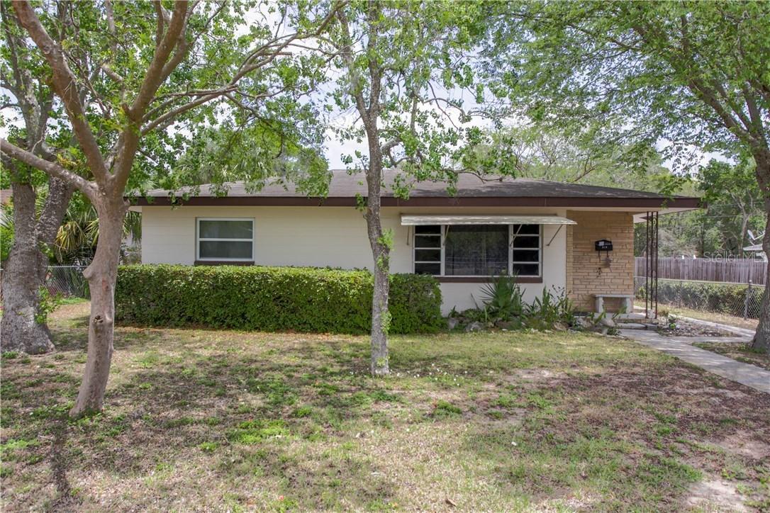 319 Hillcrest Dr, Lake Wales, FL 33853