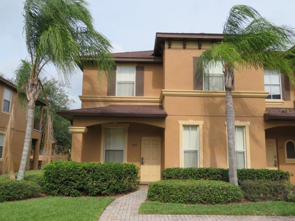 205 Cambria Ave., Davenport, FL 33897