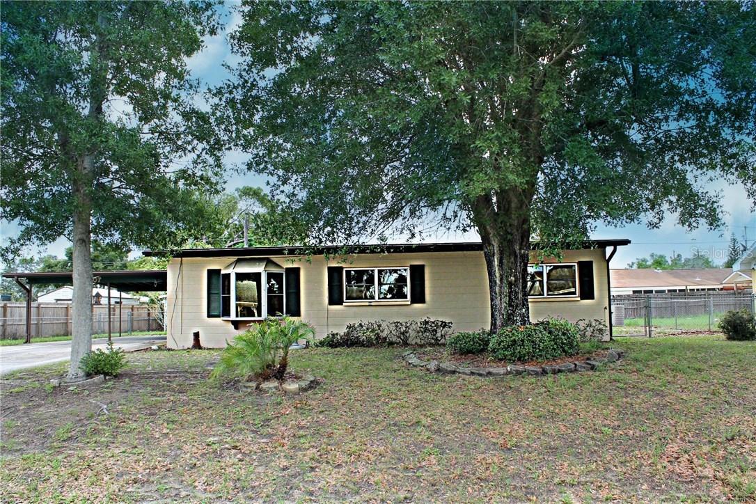 807 Casselberry Dr., Lake Wales, FL 33853
