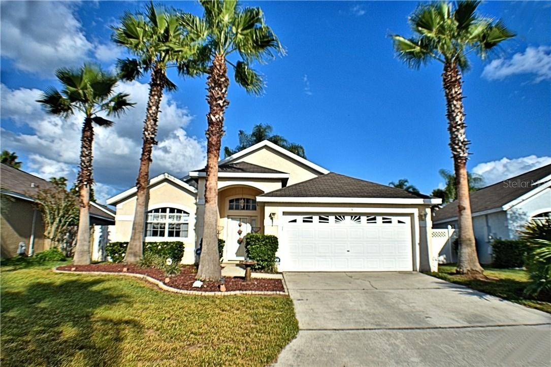 318 Sir Phillips Dr., Davenport, FL 33837