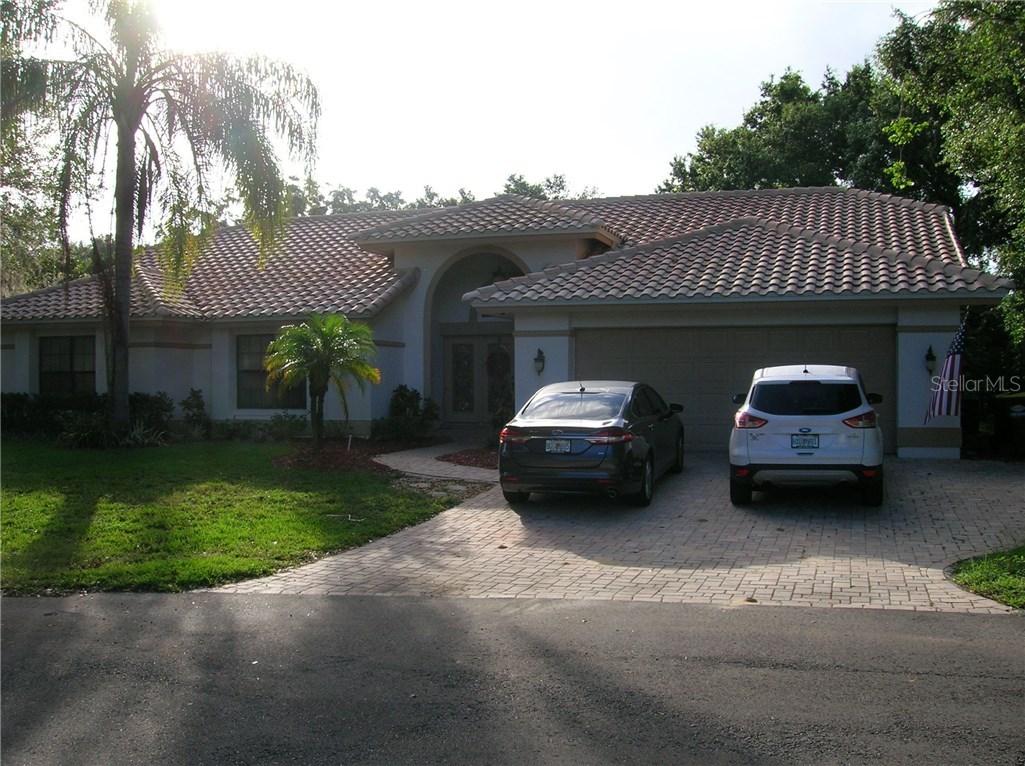 911 Heatherbrook Dr., Auburndale, FL 33823