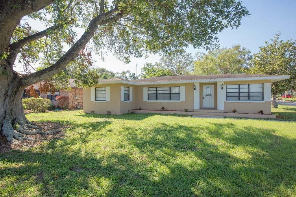 427 W Lake Elbert Dr., Winter Haven, FL 33881