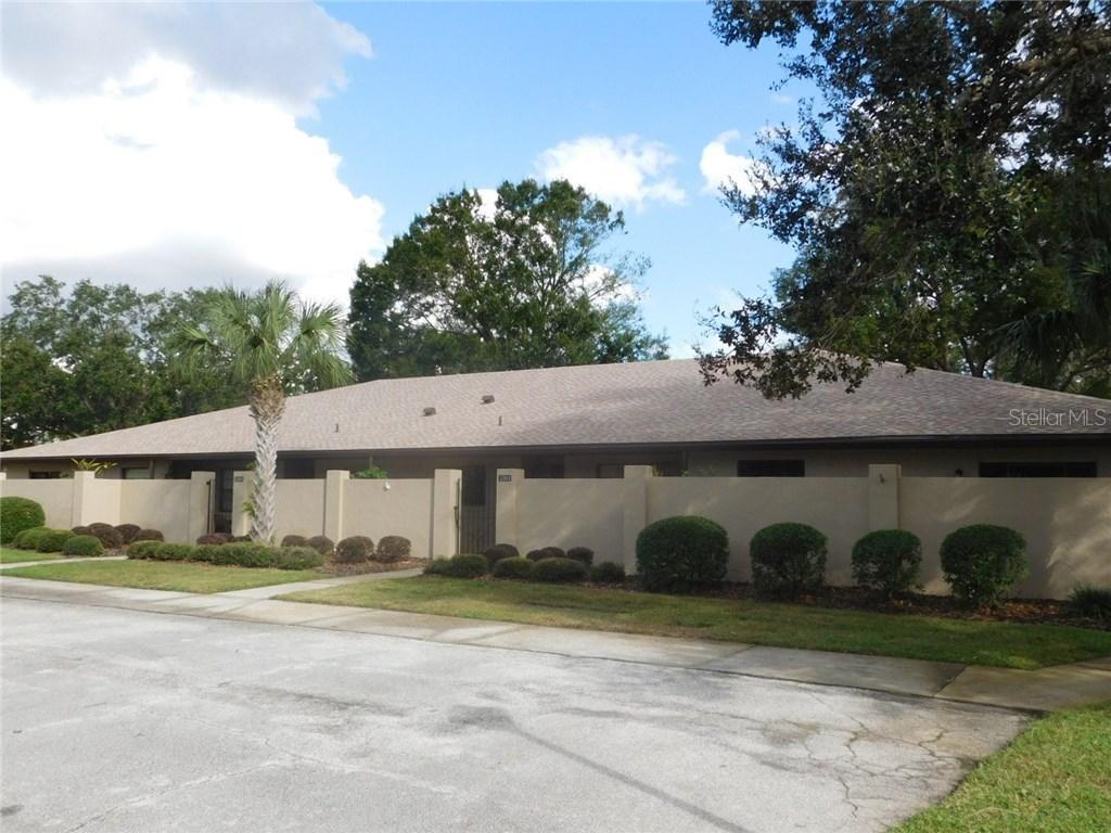 2261 Firestone Pl., Winter Haven, FL 33884