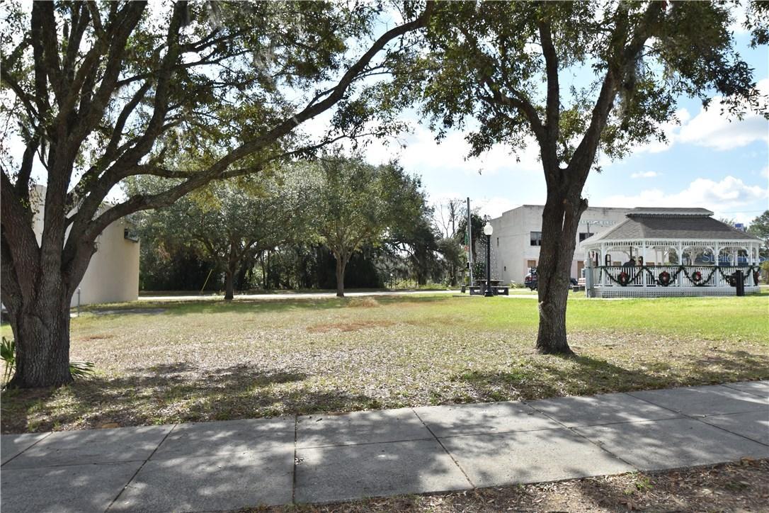 Market St., Davenport, FL 33837