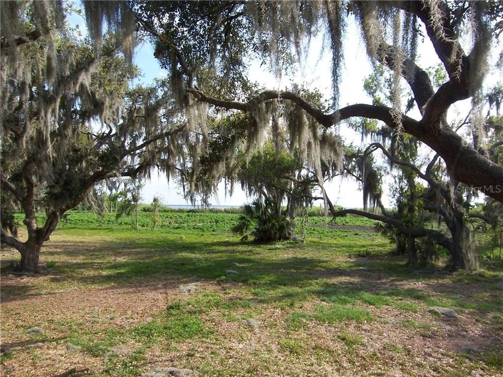 Club Cir., Lake Wales, FL 33898