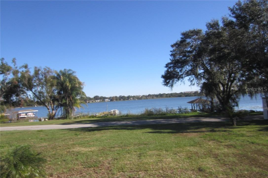 1410 17th St., Winter Haven, FL 33881