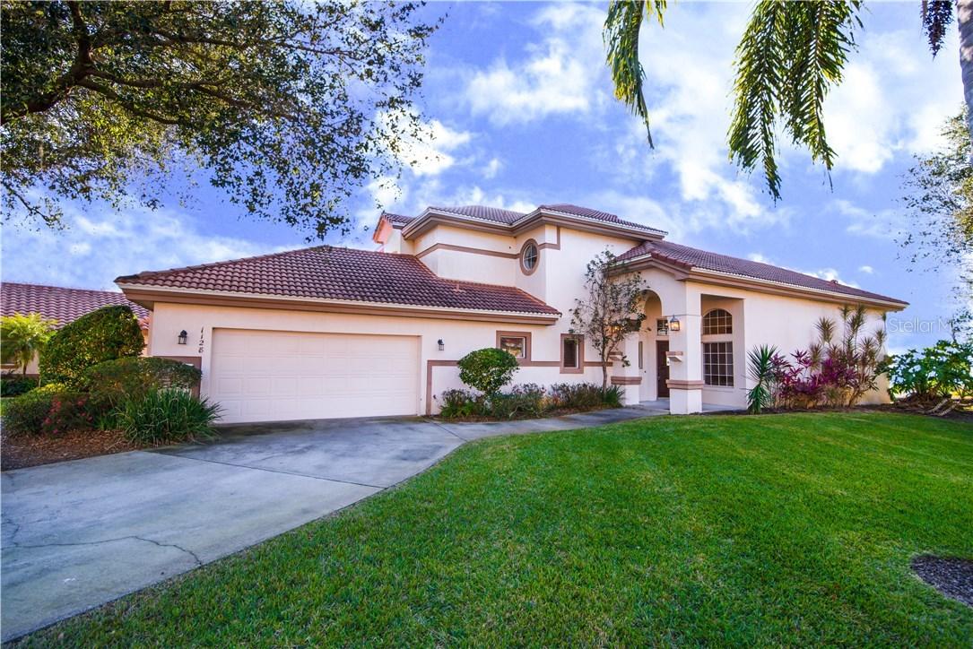 1128 Shoreline Ln., Winter Haven, FL 33884