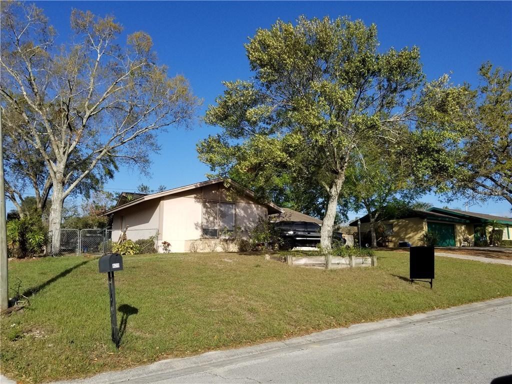 819 Brentwood Dr., Lake Wales, FL 33898