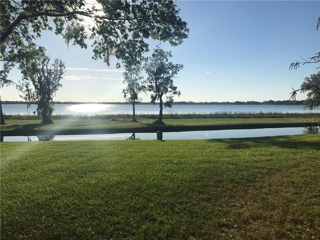 1126 Shoreline Ln., Winter Haven, FL 33884