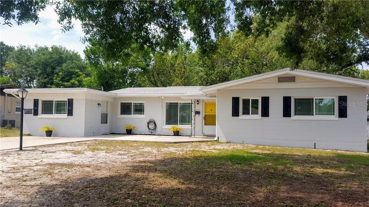 711 Avenue L, Winter Haven, FL 33880