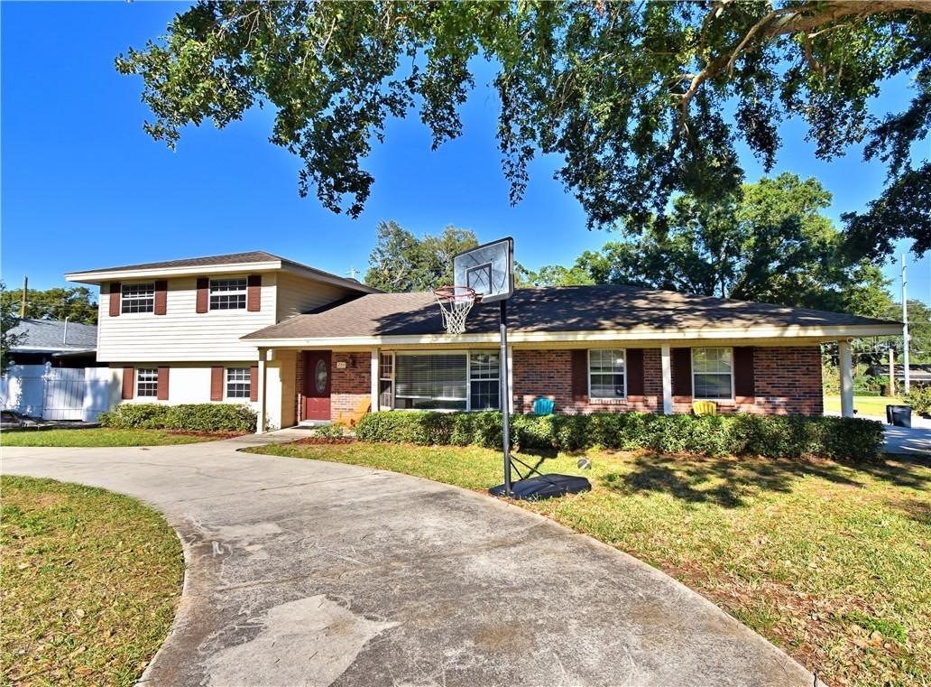 200 Poe Dr., Winter Haven, FL 33884