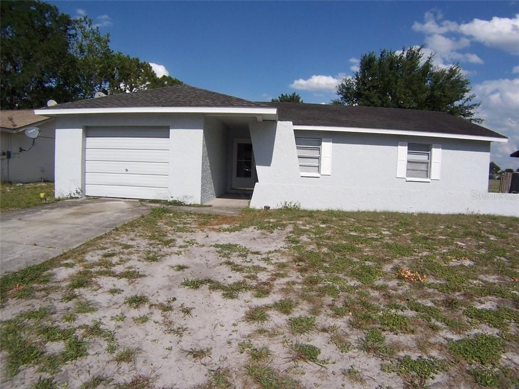 818 Cinnamon Dr., Winter Haven, FL 33880