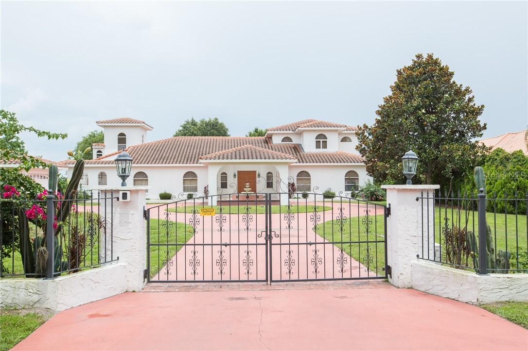 1280 W Lake Hamilton Dr., Winter Haven, FL 33881
