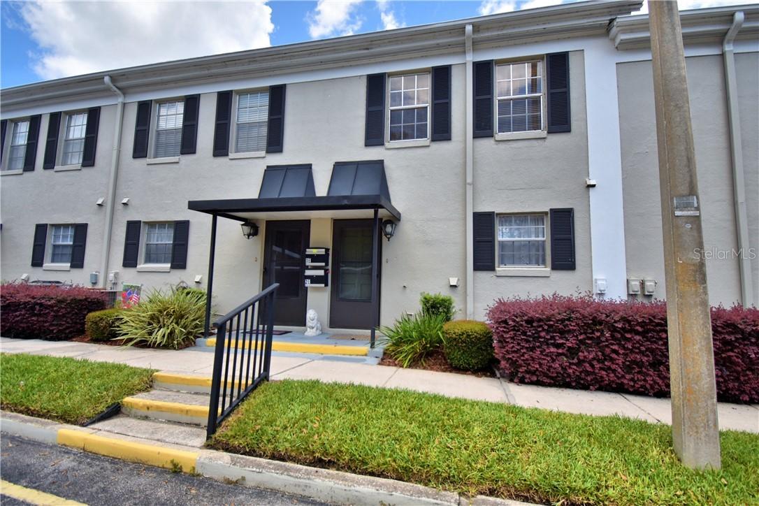 689 Lake Howard Dr. #1E, Winter Haven, FL 33880