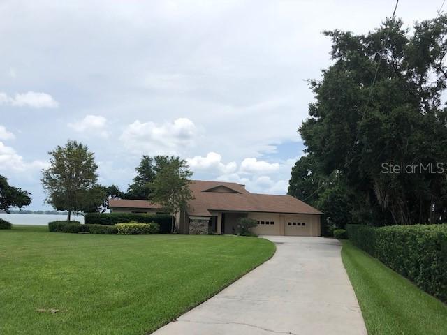 999 Edgewater Dr., Winter Haven, FL 33884