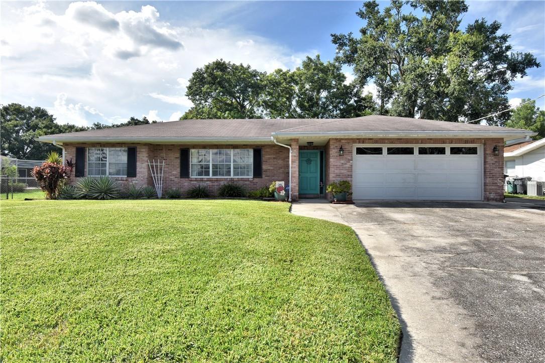298 Okaloosa Dr, Winter Haven, FL 33884