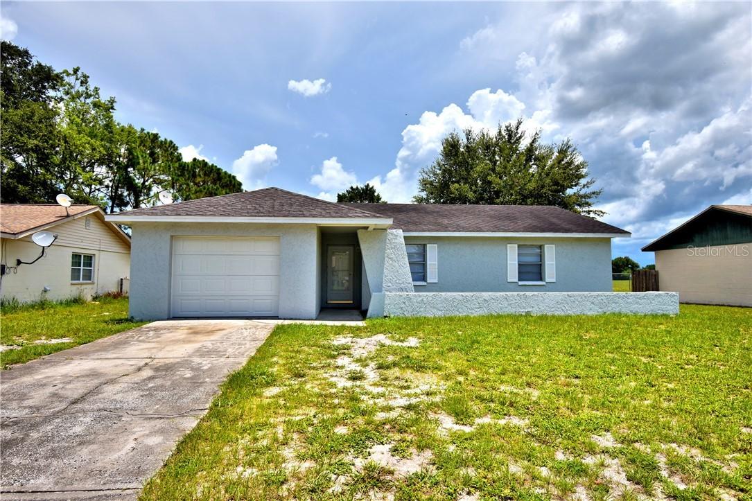 818 Cinnamon Dr., Winter Haven, FL 33880