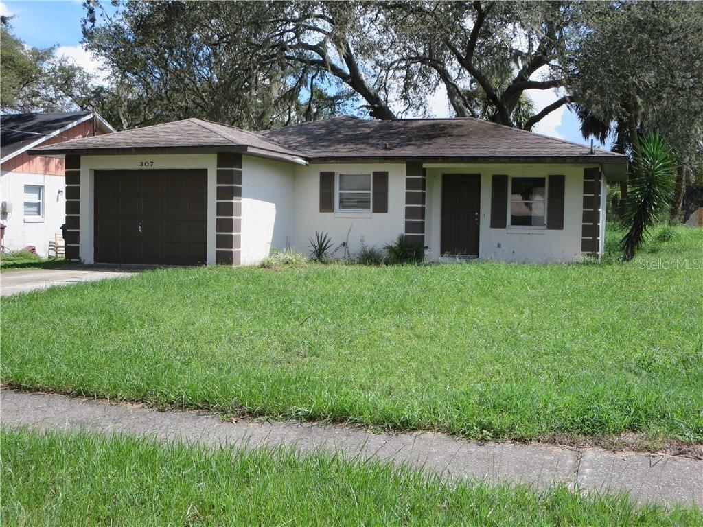 307 E Pine St., Davenport, FL 33837