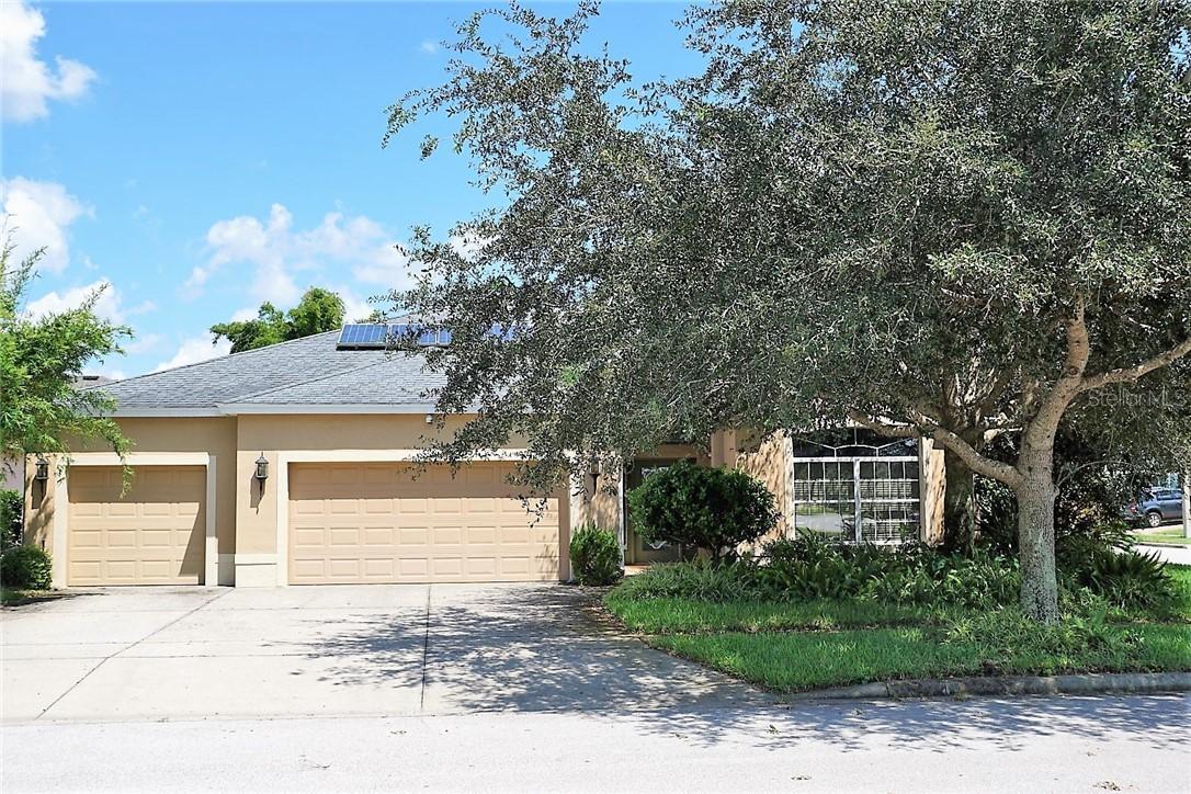 100 Whispering Pines Way, Davenport, FL 33837