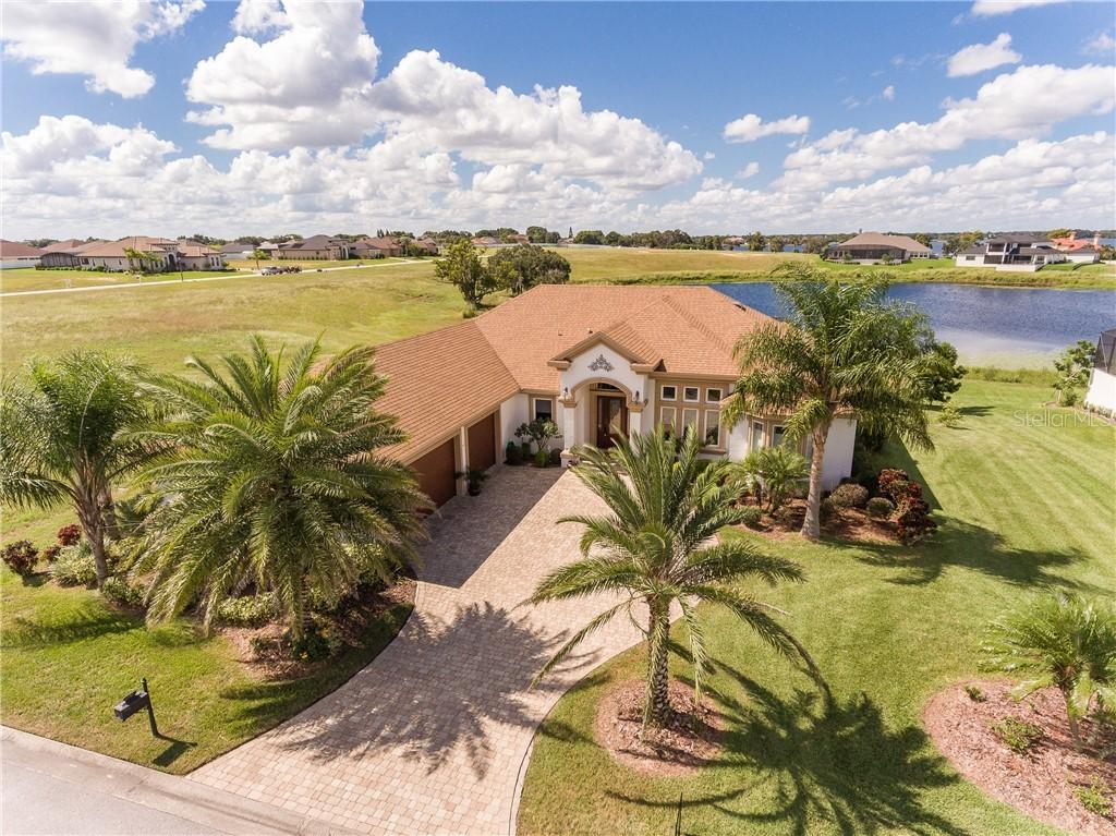 4512 Emerald Palms Dr., Winter Haven, FL 33884